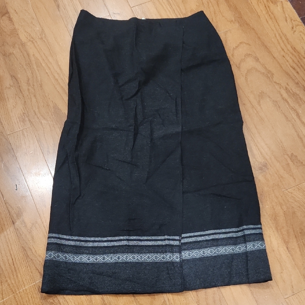 Eddie Bauer long skirt‎